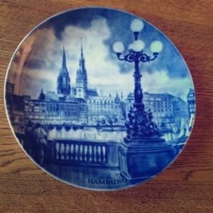 Kaiser Porzellan Hamburg plate.